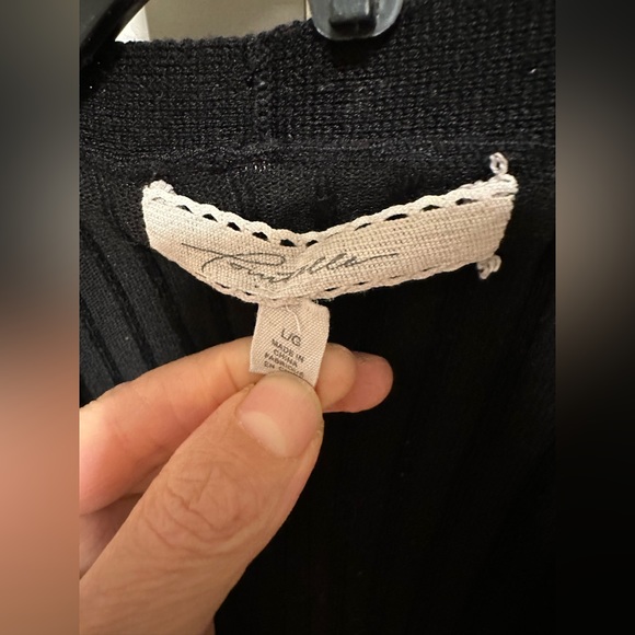 Vest - Picture 4 of 4